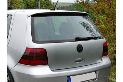 Спойлер на крышку багажника R32 Look на Volkswagen Golf IV